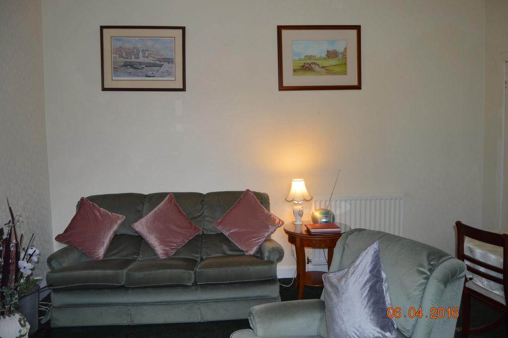Carnegie Holiday Cottage Dunfermline Buitenkant foto