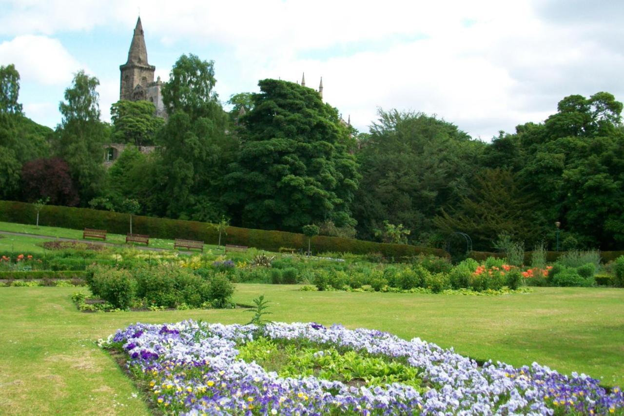 Carnegie Holiday Cottage Dunfermline Buitenkant foto